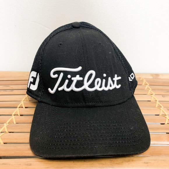 Titleist FJ Pro V1 New Era Hat Black L/XL